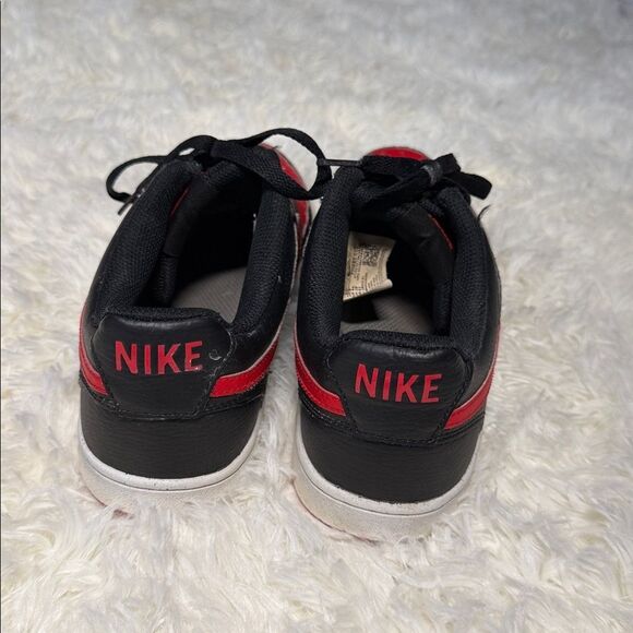 Nike Black and Red Athletic Shoes - Picture 4 of 6